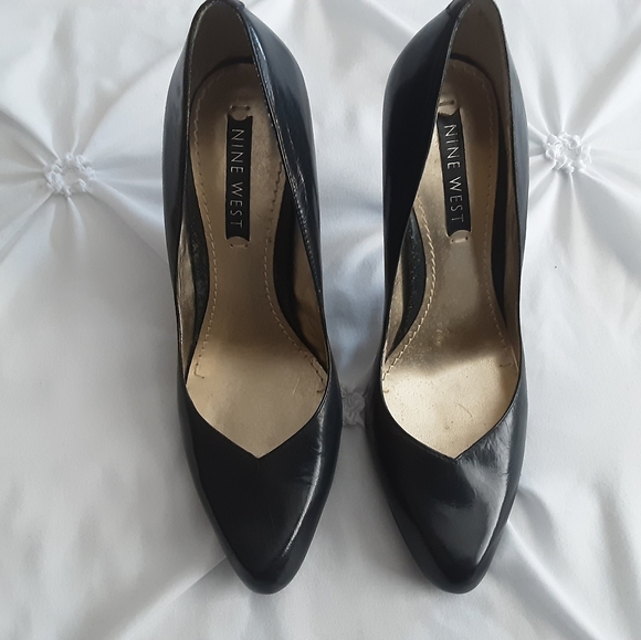 Nine West  dark blue heels - Picture 4 of 4